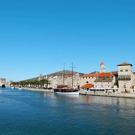 Ferienhaus Ferienhaus Trogir 617s Vinišće