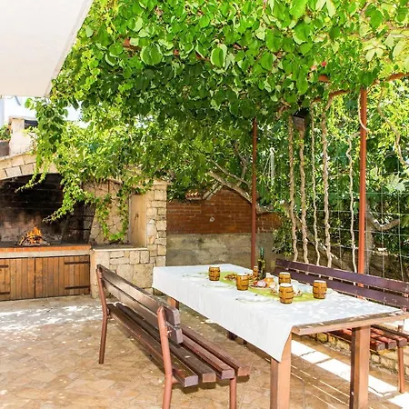 Ferienhaus Trogir 617s * Vinišće
