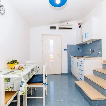 Ferienhaus Ferienhaus Trogir 617s Vinišće
